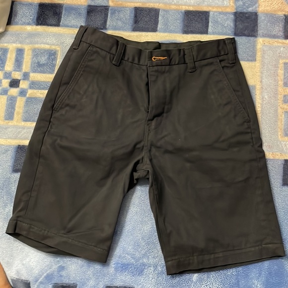 Like new - Picture 2 of 2